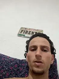 GianLavinnye webcam stripchat model stream image