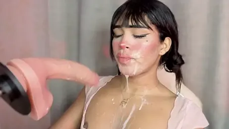 Im_perla_ webcam model stream image