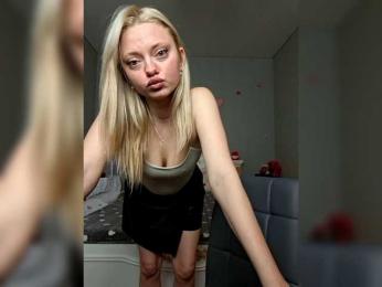 Gargonaa webcam model stream image