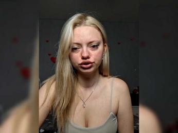 Gargonaa webcam model stream image