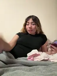 HornyMia11 webcam model stream image