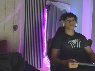 Mikey Banji webcam flirt4free model stream image