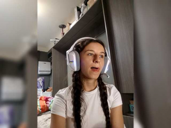 KikNika webcam model stream image