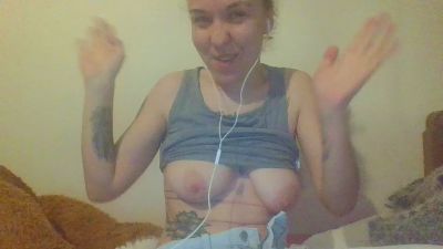 Unejeunebrat webcam model stream image