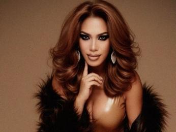 VictoriaVille webcam model stream image