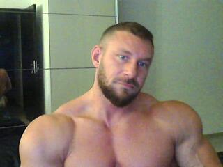 Kevin Muscle webcam model stream image
