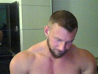 Kevin Muscle webcam model stream image