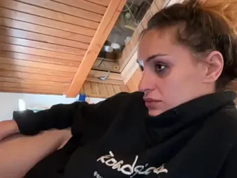 ClaireDeLunee webcam model stream image