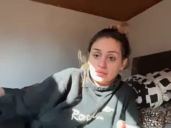 ClaireDeLunee webcam model stream image