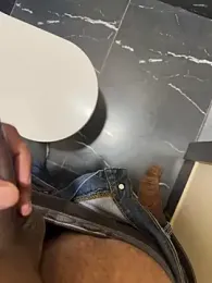 Vbreaker webcam model stream image