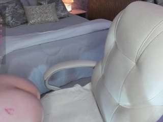 bella-cutte webcam model stream image