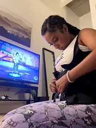 Your_Paris webcam model stream image