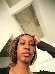 Your_Paris webcam model stream image