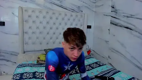 Ari_and_Storm webcam model stream image