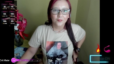 Lucia_Milf webcam model stream image