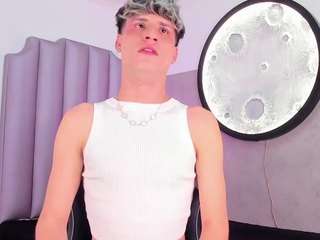 carlian-davies webcam model stream image