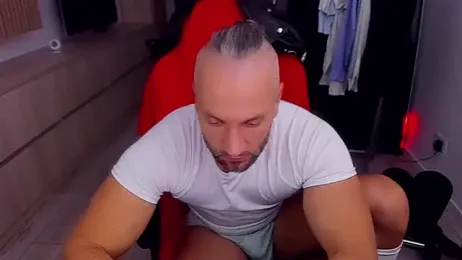 MarisMuscle webcam model stream image