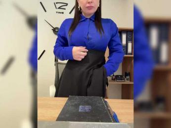 Fox_Black webcam model stream image