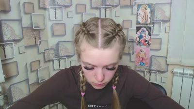 AmaliaLaus_ webcam model stream image