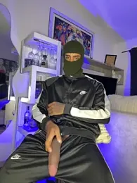 AaronCruz_ webcam model stream image