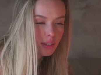 agent_blonde webcam chaturbate model stream image