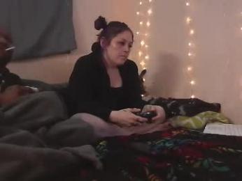 coupleoffreaks_420 webcam model stream image