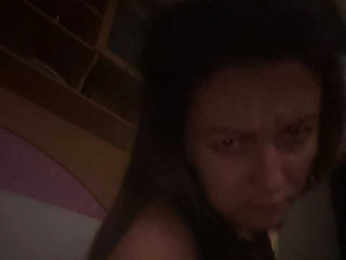 swUKJulia webcam model stream image