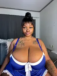Yung-Missy webcam model stream image