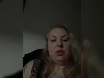 RobinLili webcam bongacams model stream image