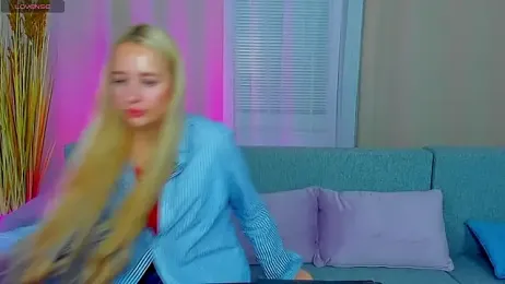 AuroraSkyee webcam model stream image