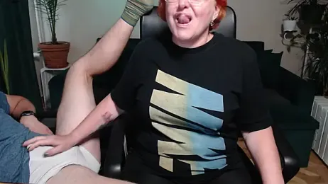 JoannaAndNeighbour webcam model stream image