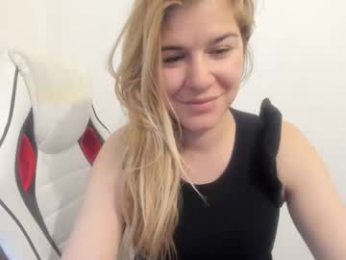 artsyandcraftsy_ webcam chaturbate model stream image