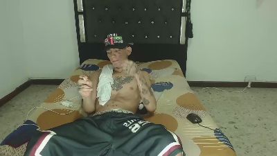 MaxxBigcock webcam model stream image