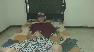 MaxxBigcock webcam model stream image