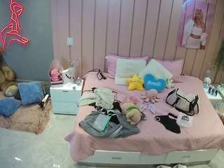 voyeurcam-casa-salsa-bedroom-1 webcam model stream image