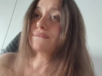 dyafirst webcam model stream image