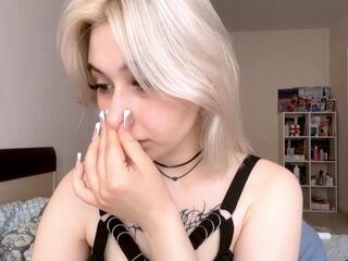 Edlin Darlington webcam model stream image