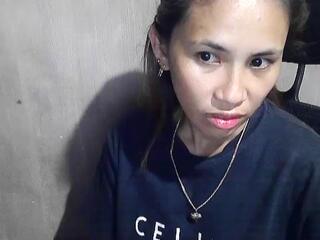 Bella Islove webcam model stream image