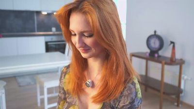 HenriettaBinfe webcam model stream image