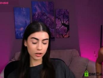 lisa_dark_ webcam model stream image