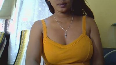 Crystal_bella webcam model stream image