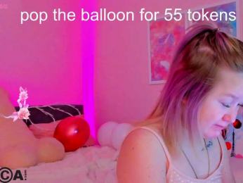 Sara-Moor webcam model stream image