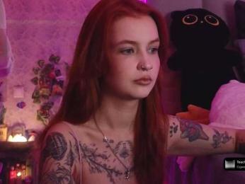 LisLy webcam model stream image