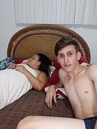 Milfvalesk webcam model stream image