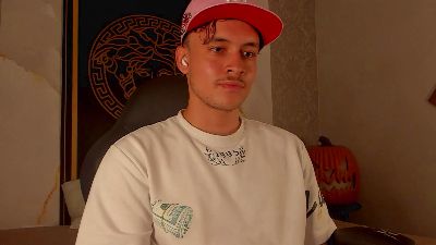 Desmon_Clark webcam model stream image