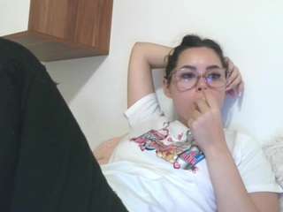 prettyjulliette webcam model stream image