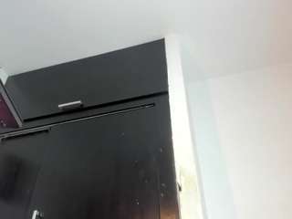 andrea-de-caro webcam model stream image