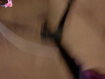 Charlotte-mitchelle webcam model stream image