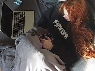 voyeurcam-julmodels-living-7 webcam model stream image