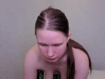 yana_squrel_22 webcam model stream image